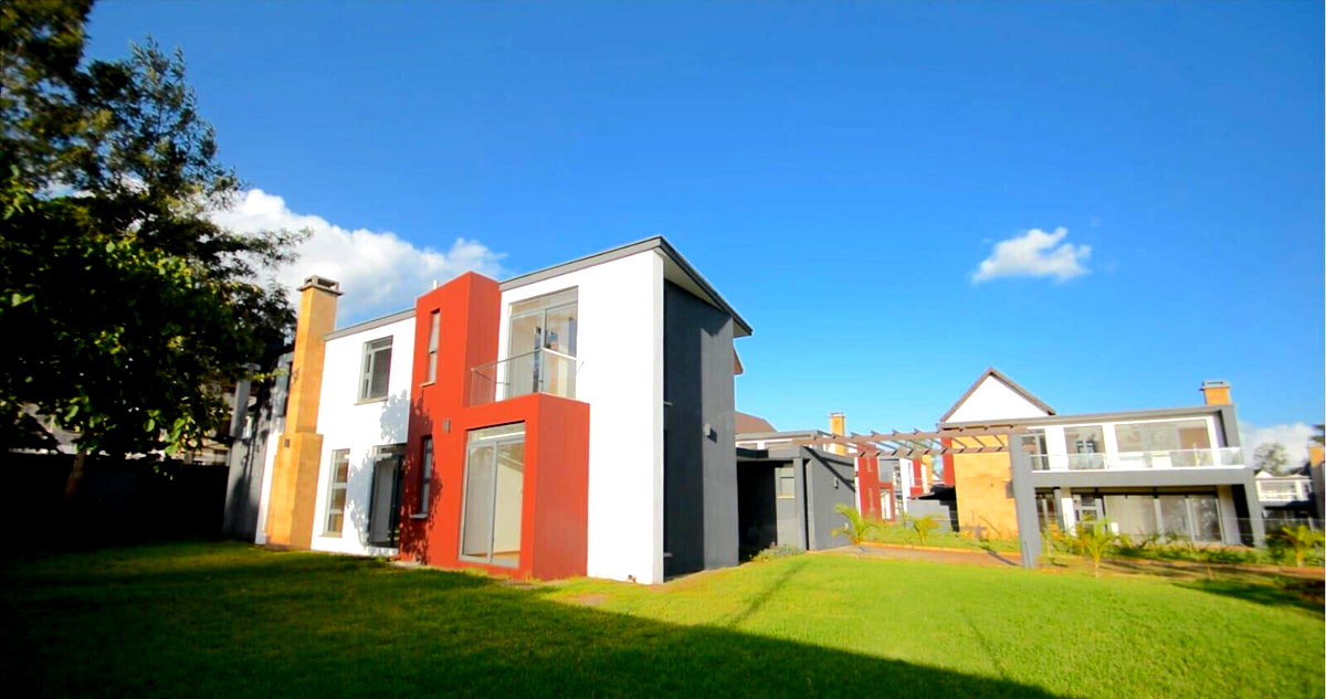 4BR All-Ensuite Townhouse with Fireplace & DSQ - Ridgeways