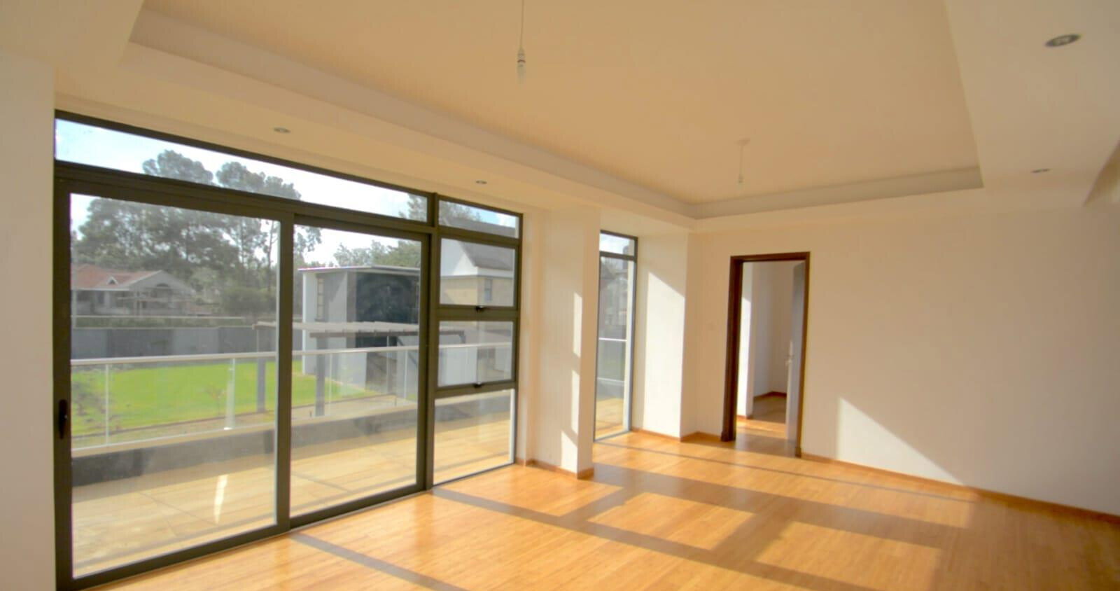 4BR All-Ensuite Townhouse with Fireplace & DSQ - Ridgeways