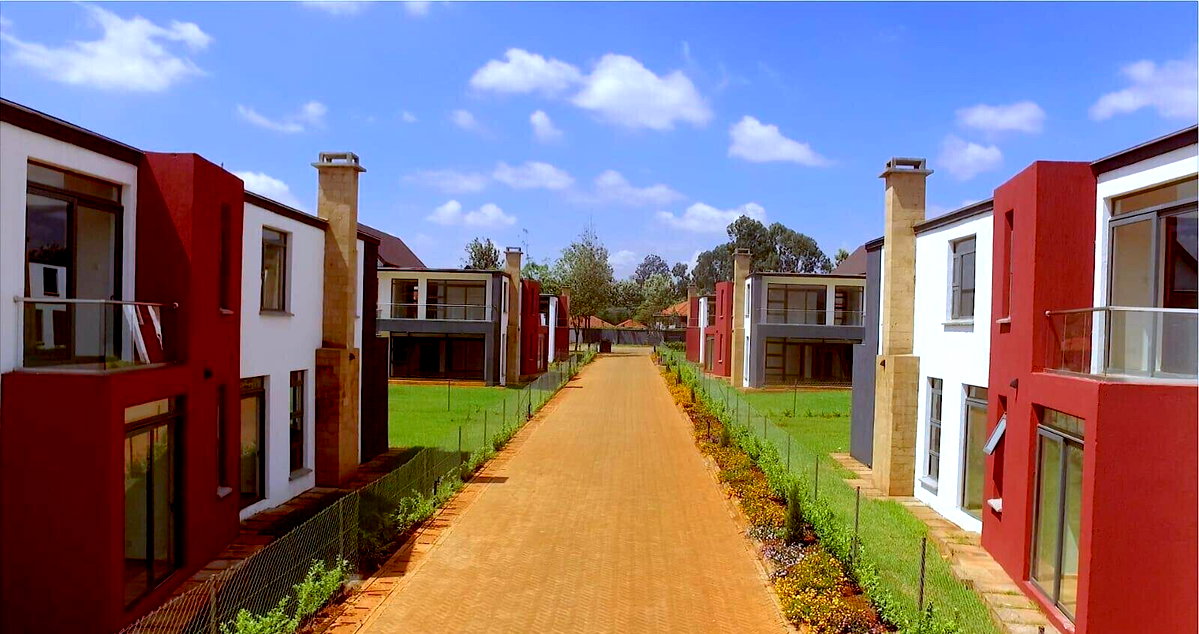 4BR All-Ensuite Townhouse with Fireplace & DSQ - Ridgeways