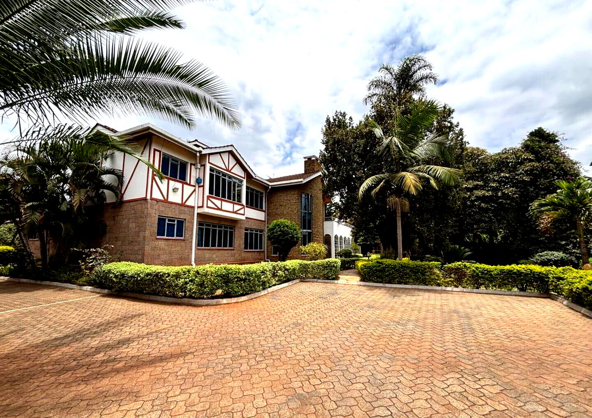 Half Acre 5BR Haven at KSh 500K