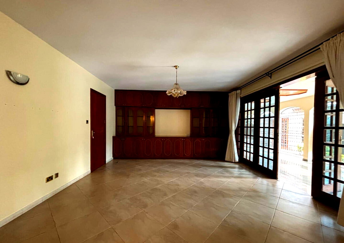 Half Acre 5BR Haven at KSh 500K