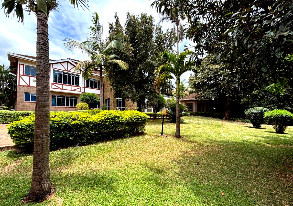 Half Acre 5BR Haven at KSh 500K