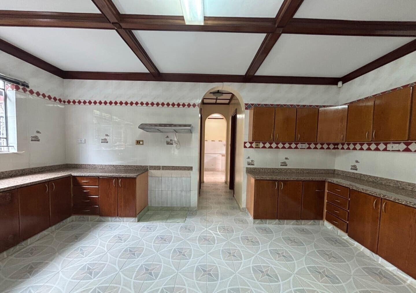 Half Acre 5BR Haven at KSh 500K