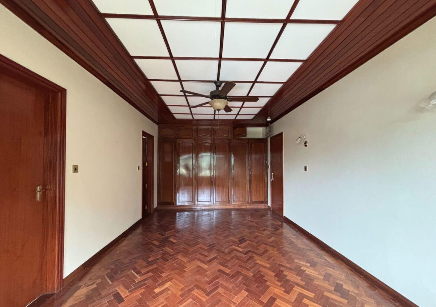 Half Acre 5BR Haven at KSh 500K