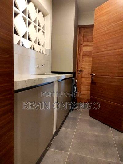 2bdrm Apartment in Riverside Drive for sale - Image 3