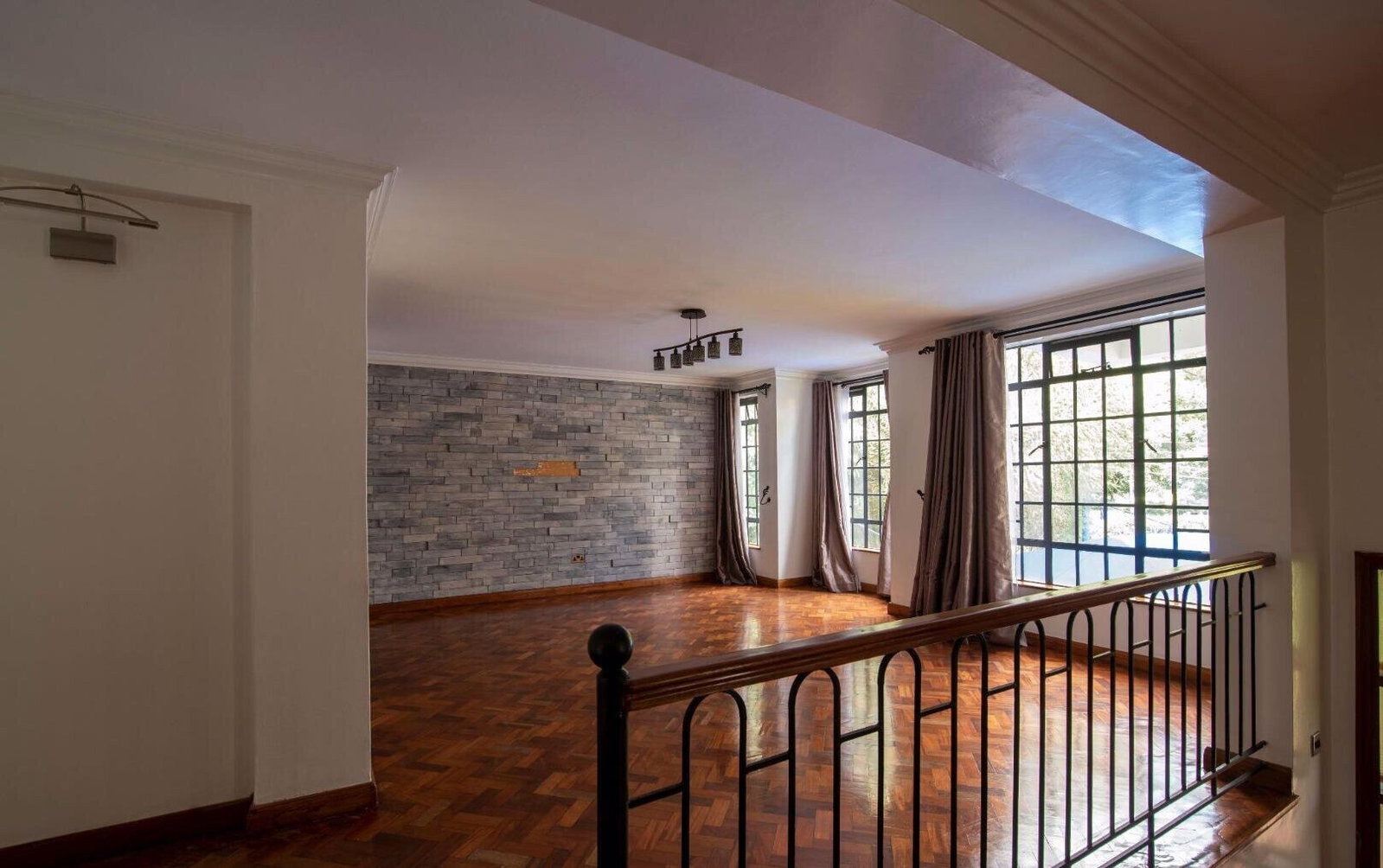 5BR All-Ensuite Villa with Pool & Borehole – Riverside Nairobi