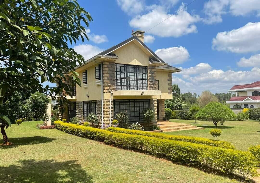 Half-Acre Family Townhouse with Borehole & DSQ – Karen