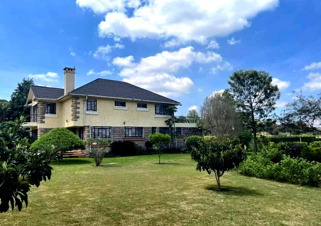 Half-Acre Family Townhouse with Borehole & DSQ – Karen