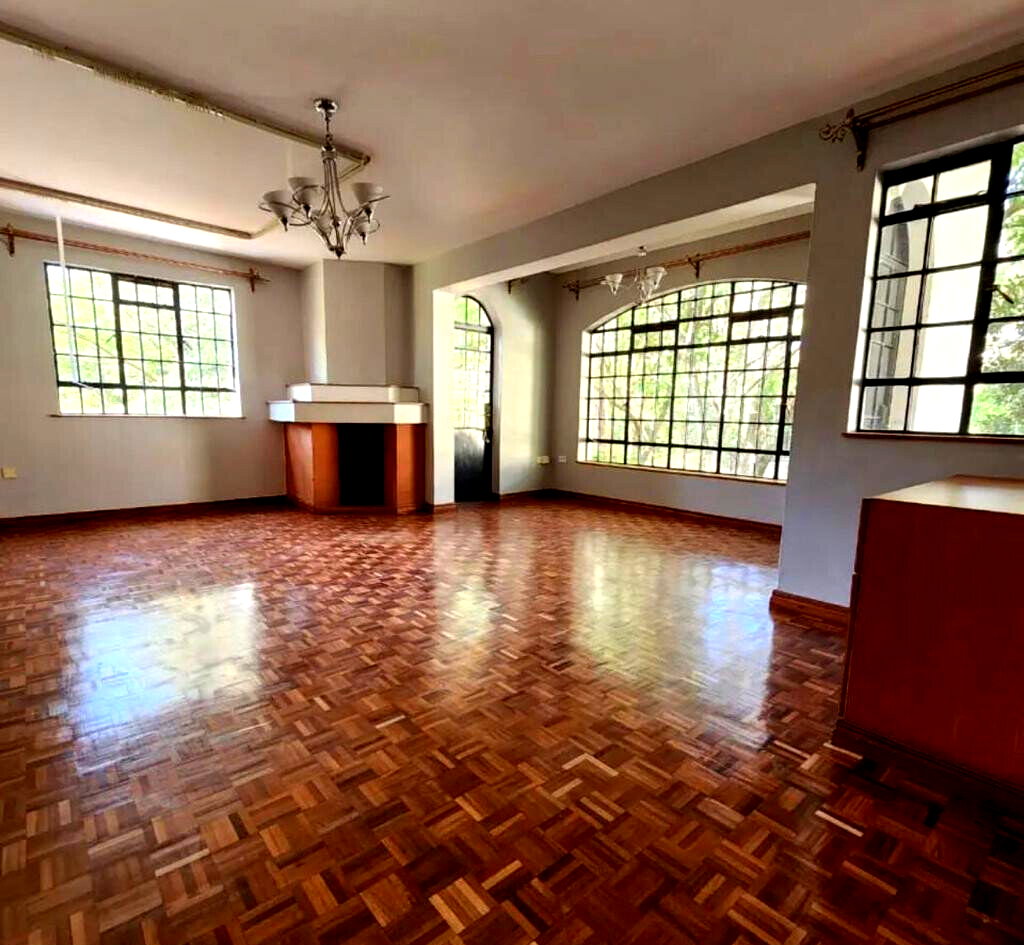 Pet-Friendly 5-Bed Townhouse with DSQ in Lavington Gated Community