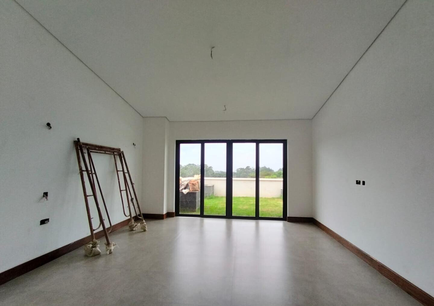 5 En-Suite Villa with Private Lift & DSQ - Kitisuru