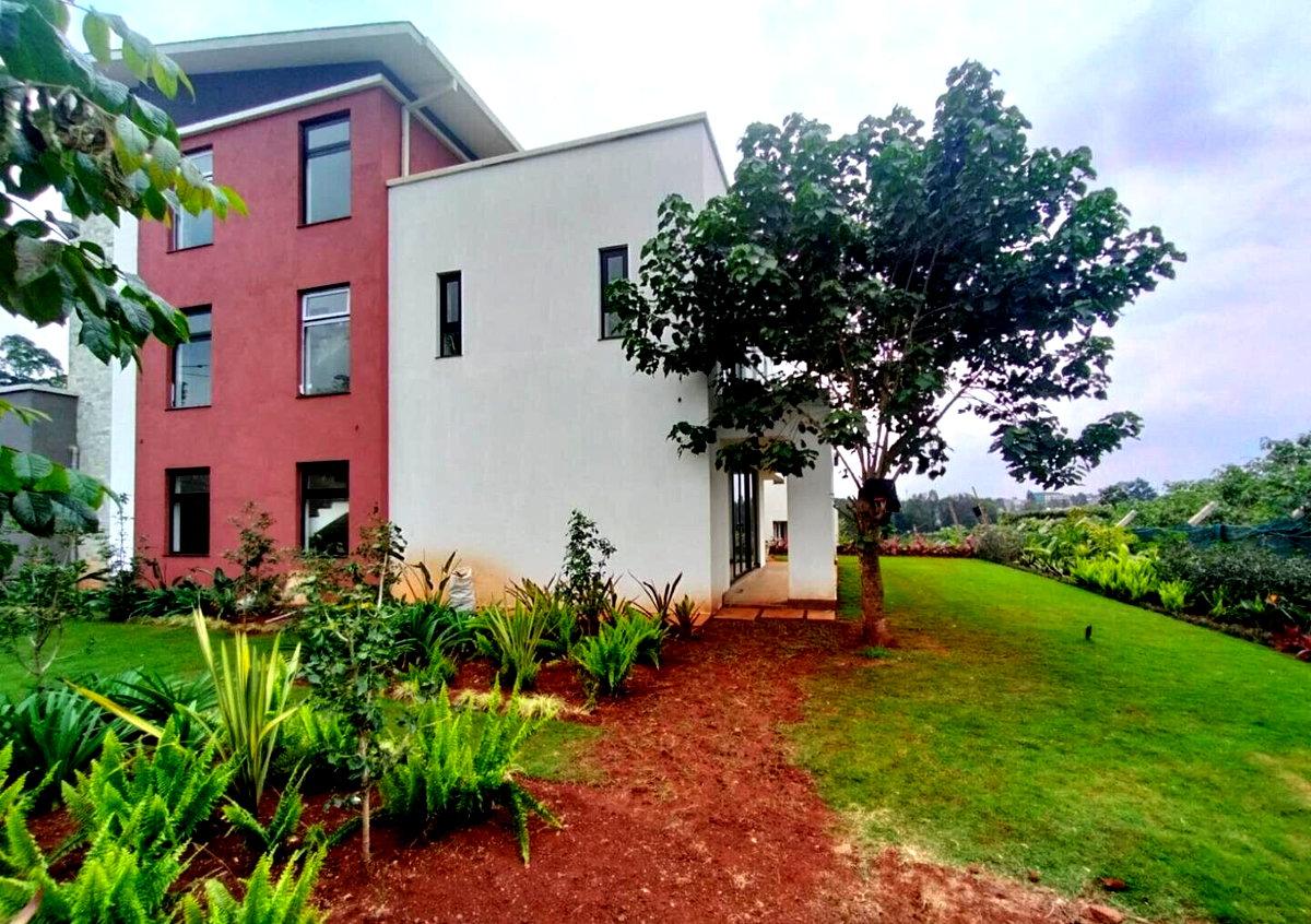 5 En-Suite Villa with Private Lift & DSQ - Kitisuru