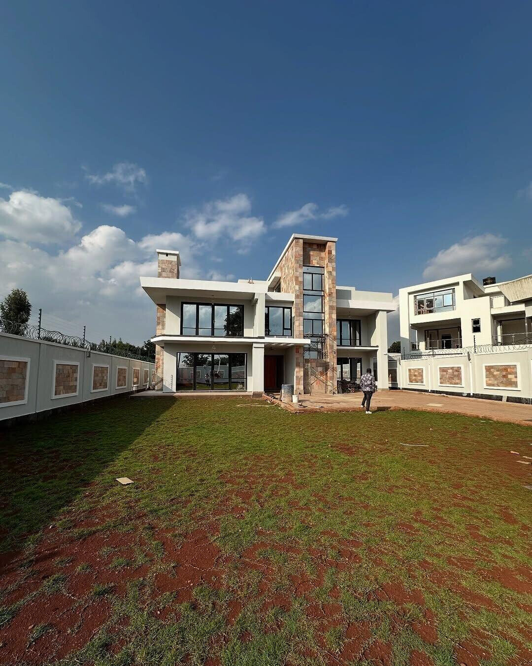 Brand-New 4BR All-Ensuite Townhouse with Rooftop Terrace - Runda