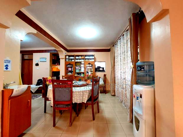 4bdrm Mansion in Sigona for sale