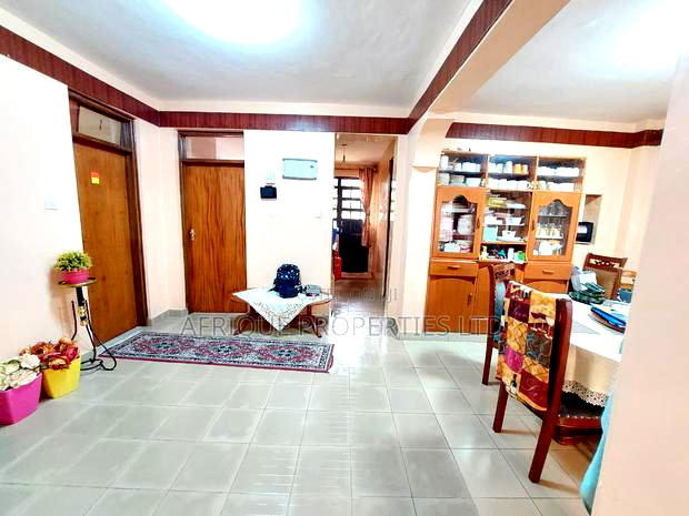 4bdrm Mansion in Sigona for sale