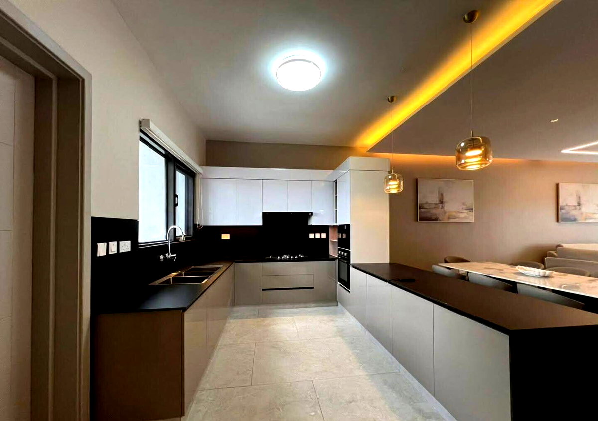 4BR Duplex with Rooftop Terrace & Pool Access – Langata