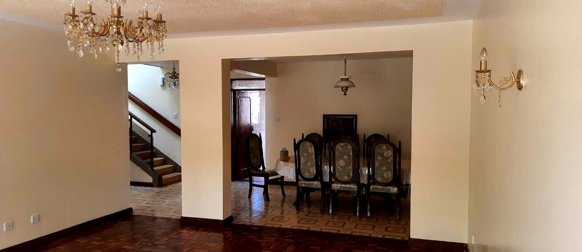 4BR Townhouse with Separate Title & 5-Car Parking - Spring Valley