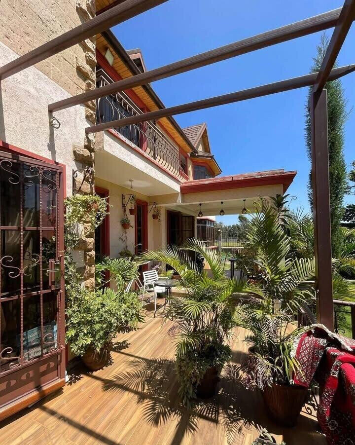4-Ensuite Home with Guesthouse & Gazebo – Fair Acres, Karen