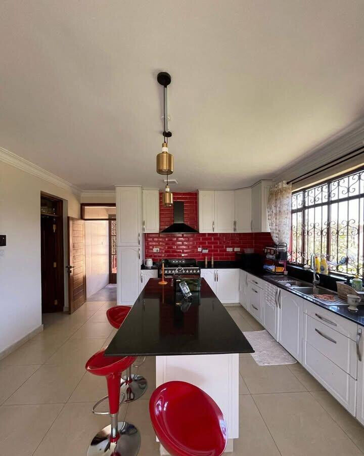4-Ensuite Home with Guesthouse & Gazebo – Fair Acres, Karen