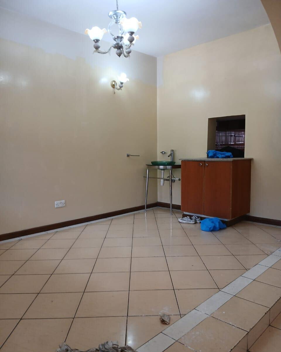 5BR All-Ensuite Townhouse with DSQ & Expressway Access - South C