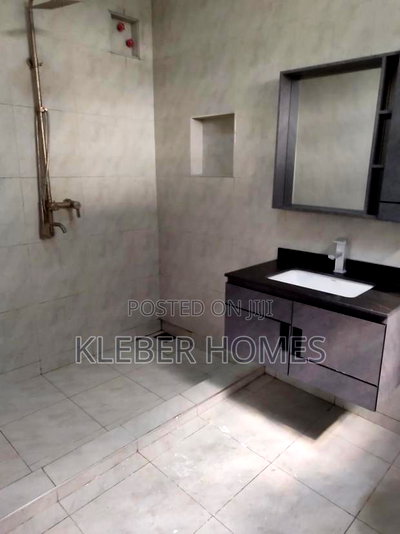 5bdrm Villa in Rimpa for sale - Image 3