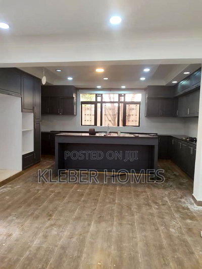 5bdrm Villa in Rimpa for sale - Image 4