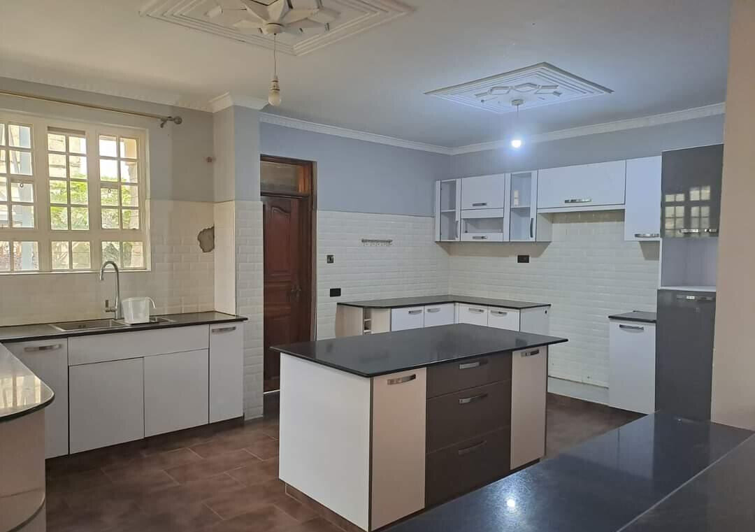 4BR Mansion with DSQ on Quarter-Acre - Syokimau, Mombasa Rd