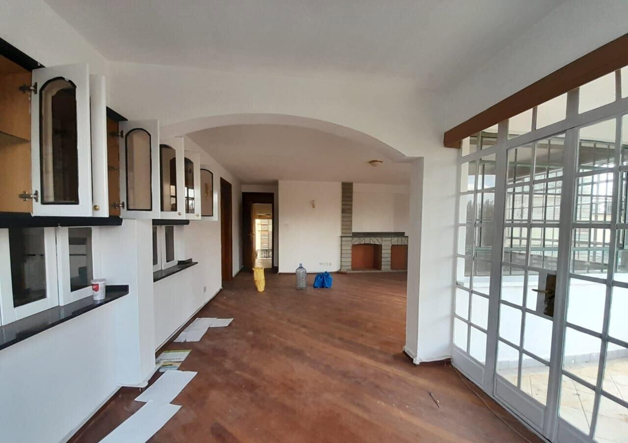 Spacious 3BR with Pantry & Laundry Area - Kileleshwa