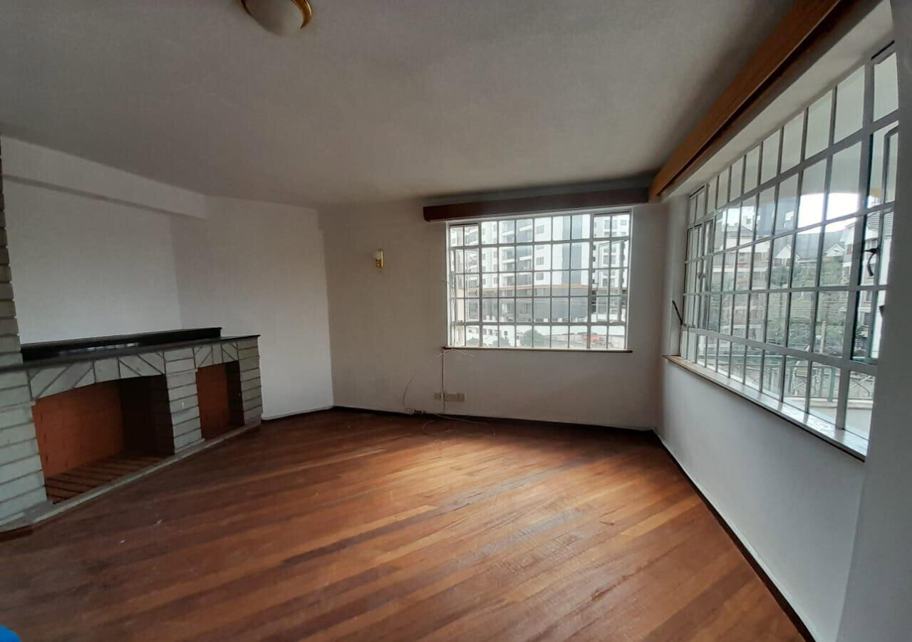 Spacious 3BR with Pantry & Laundry Area - Kileleshwa