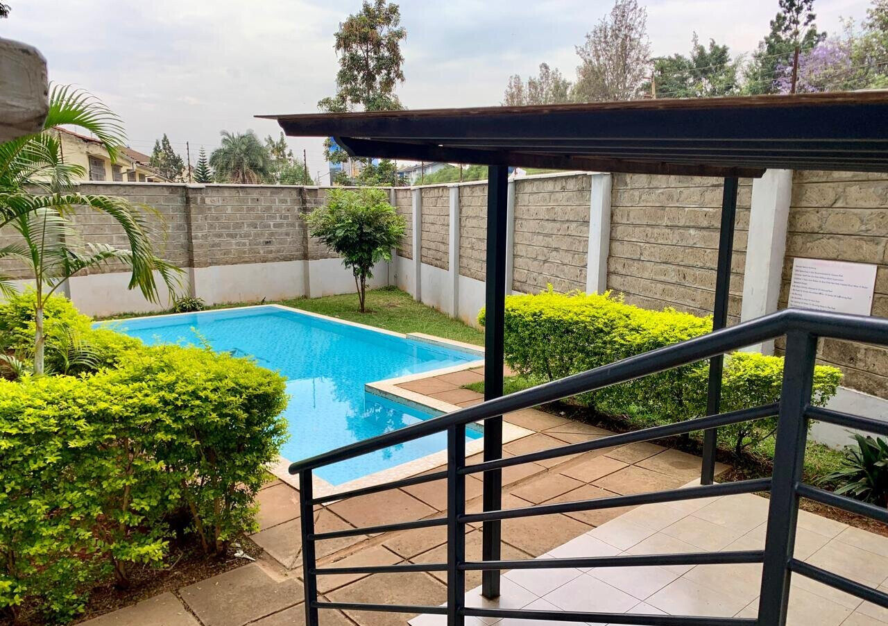 3BR All-Ensuite with SQ, Pool & Pet-Friendly - Kilimani