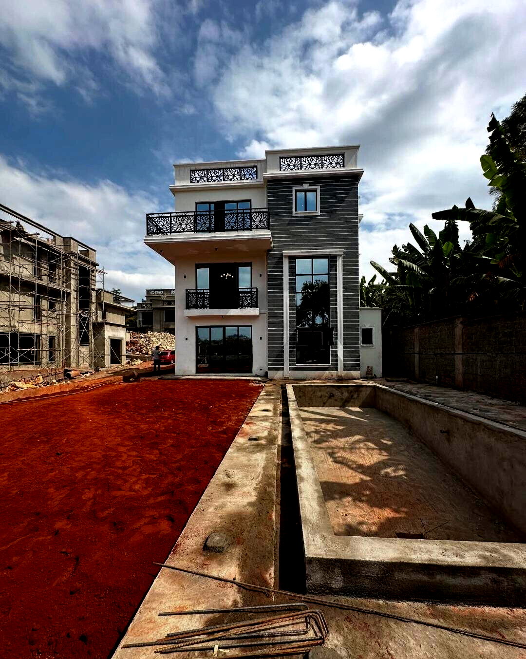 5-Ensuite Townhouse with Pool & DSQ - Lavington Gated