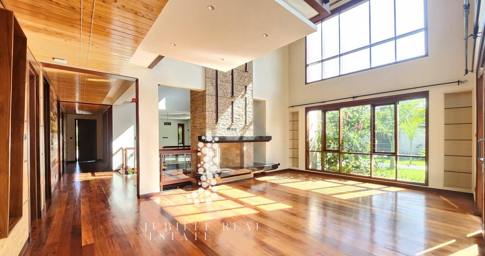 5BR All-Ensuite Residence with Guest Wing on 0.6 Acres - Runda