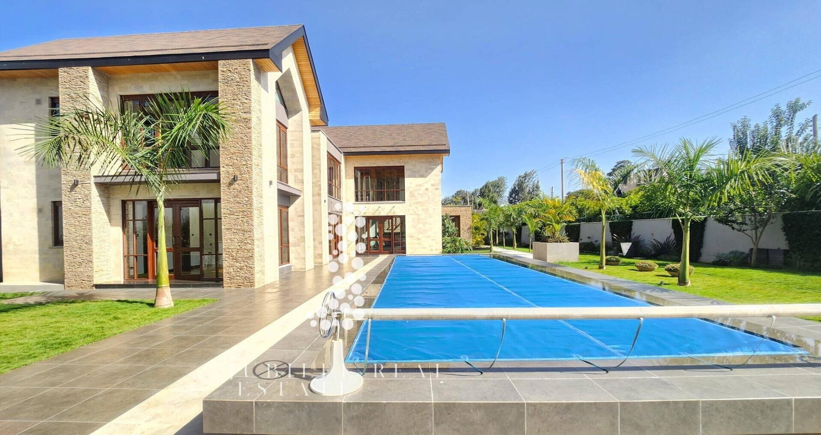 5BR All-Ensuite Residence with Guest Wing on 0.6 Acres - Runda