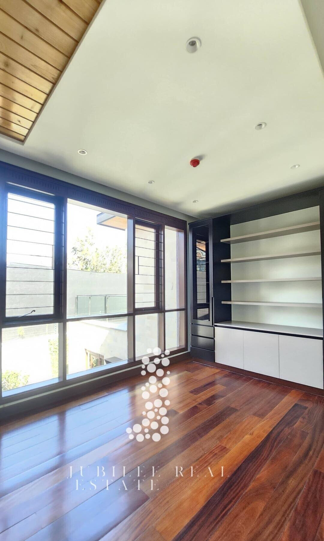 5BR All-Ensuite Residence with Guest Wing on 0.6 Acres - Runda