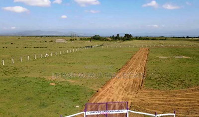 Going for 700,000, Lake View Phase 6 - Image 1