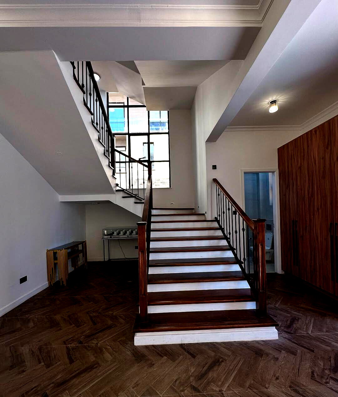 Modern 4-Ensuite Townhouse Steps from Lavington Mall