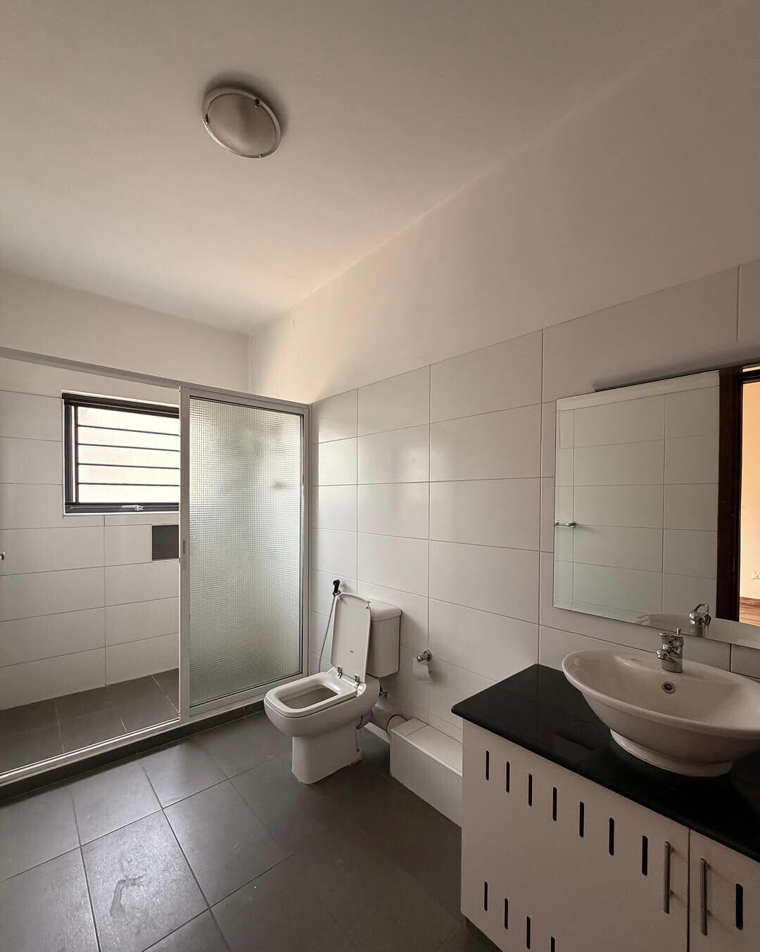 3BR Master Ensuite with Pantry & Laundry - Westlands
