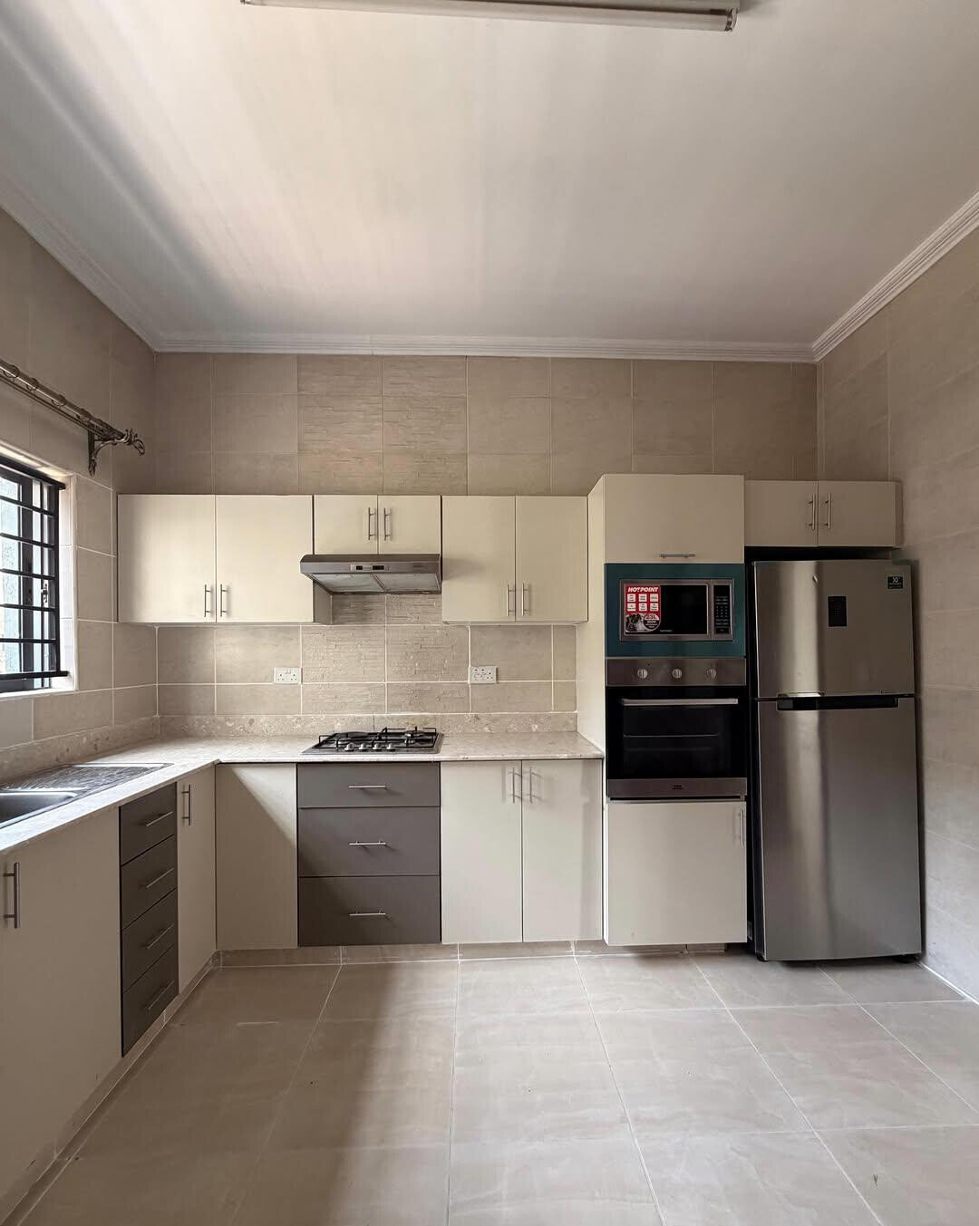 3BR Master Ensuite with Pantry & Laundry - Westlands