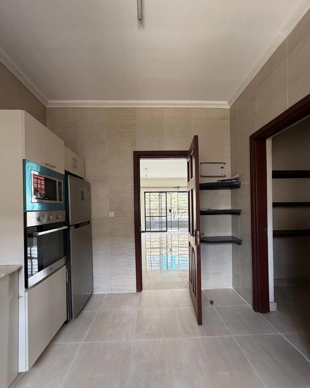 3BR Master Ensuite with Pantry & Laundry - Westlands