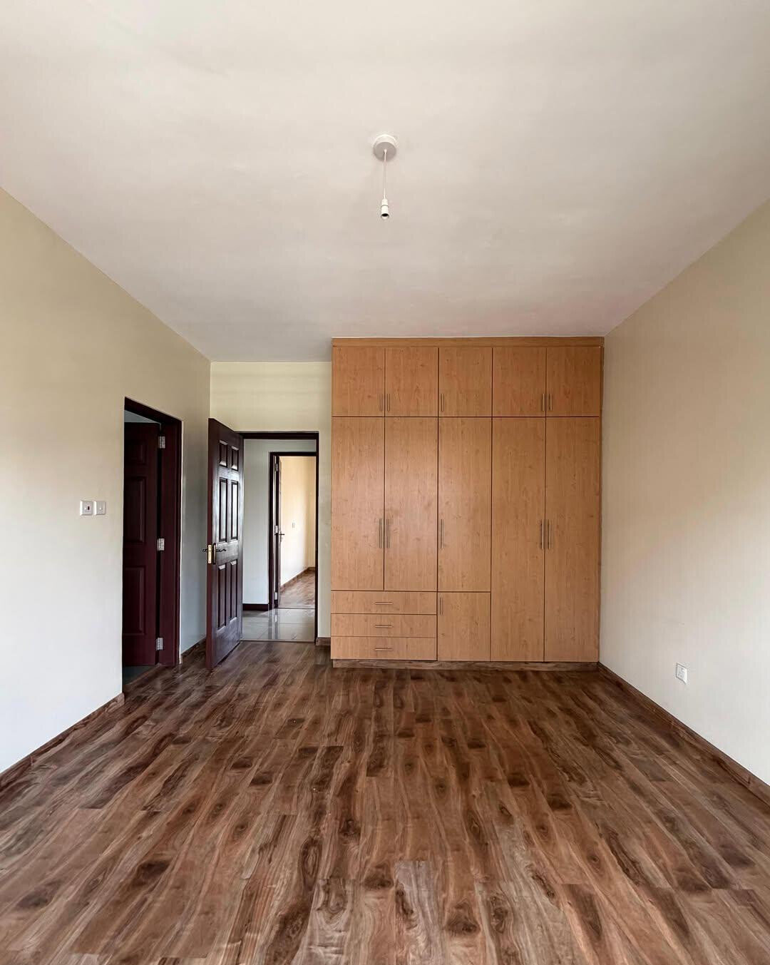 3BR Master Ensuite with Pantry & Laundry - Westlands