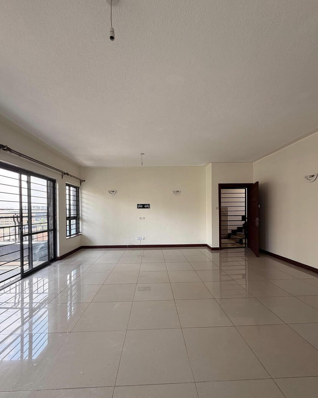 3BR Master Ensuite with Pantry & Laundry - Westlands