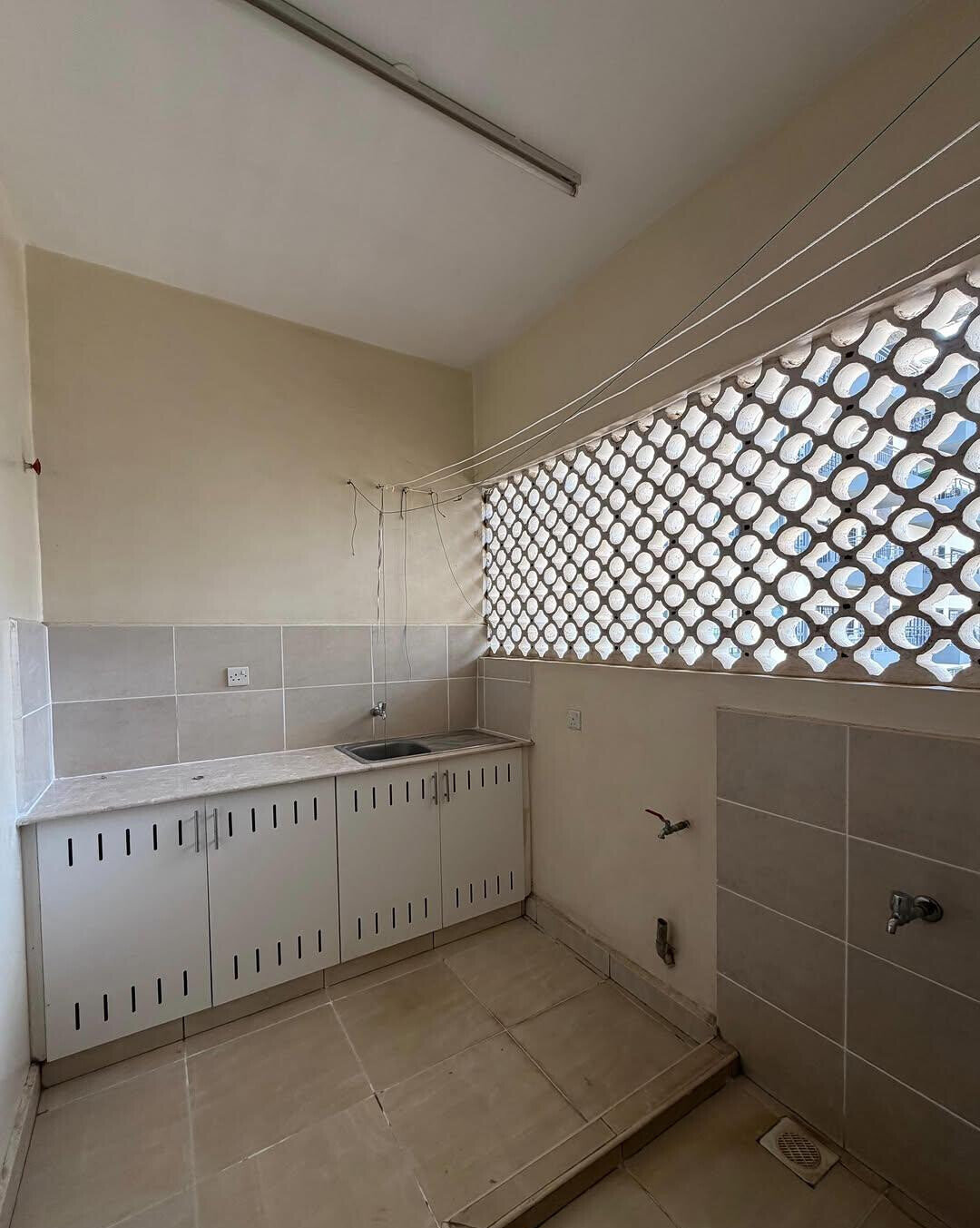 3BR Master Ensuite with Pantry & Laundry - Westlands