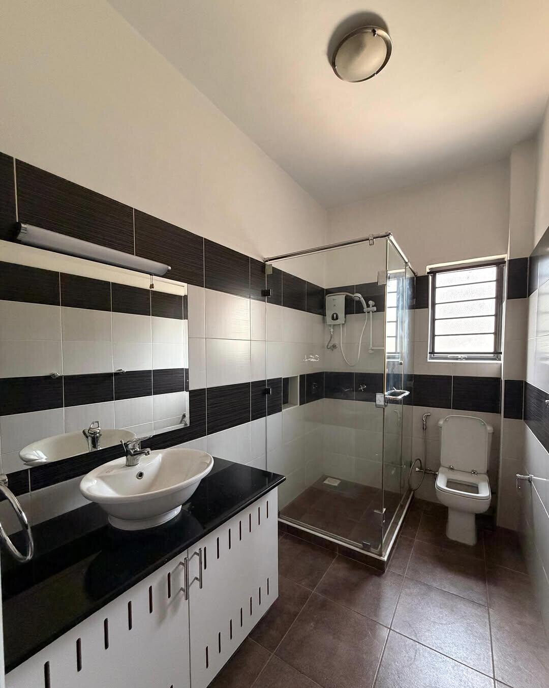 3BR Master Ensuite with Pantry & Laundry - Westlands