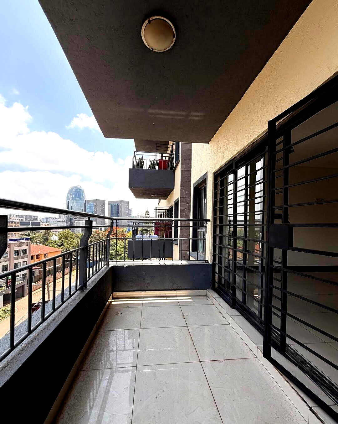 3BR Master Ensuite with Pantry & Laundry - Westlands