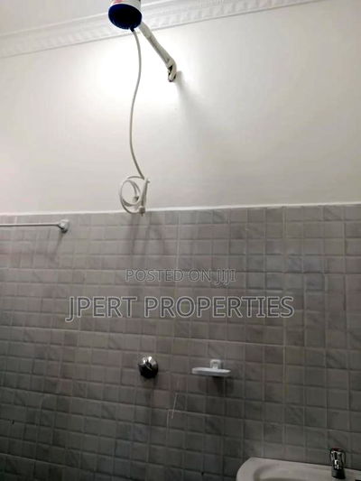 3bdrm Bungalow in Kangundo for sale - Image 3