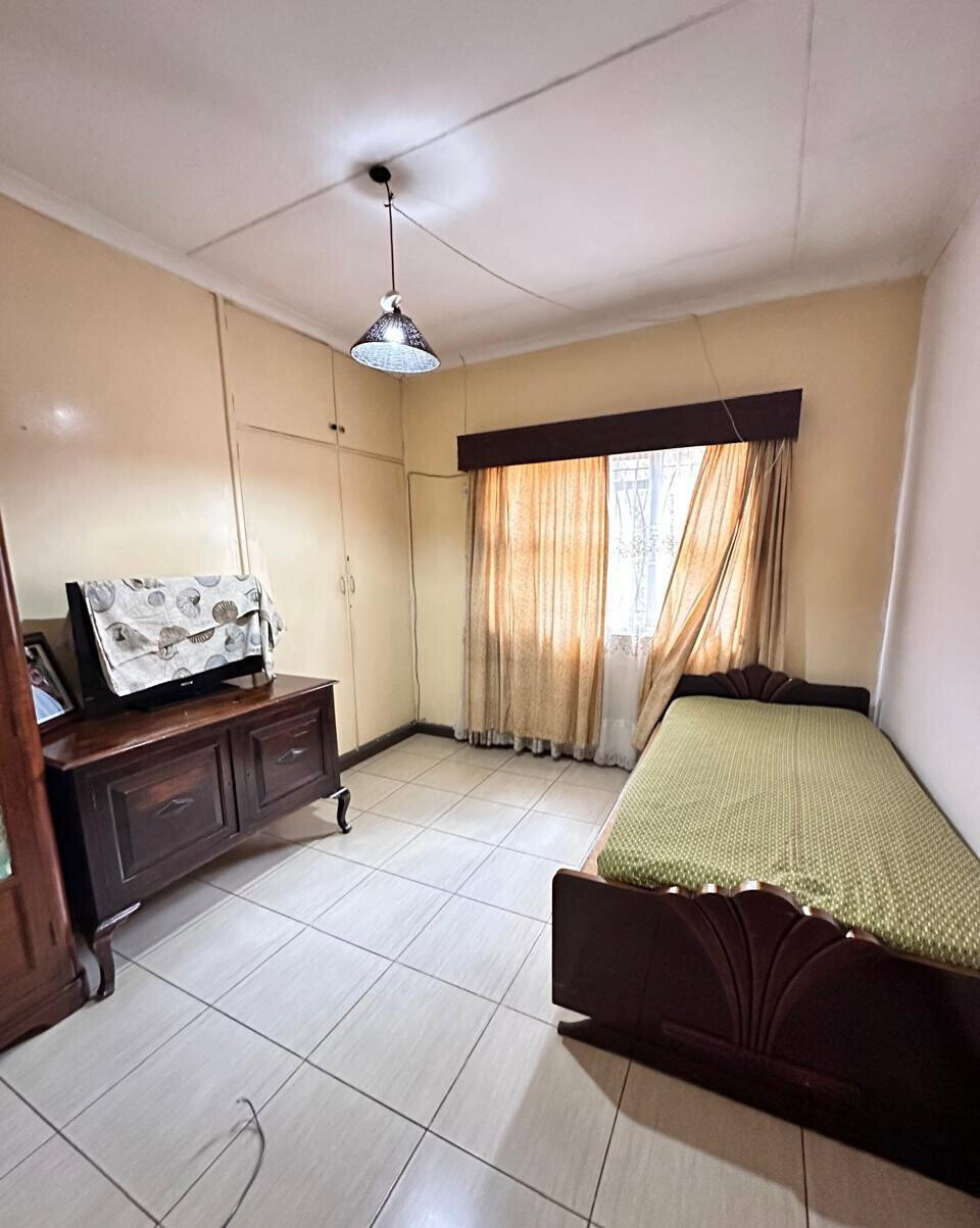 7-Bed Bungalow with Guest Wing & Redevelopment Potential - Thika