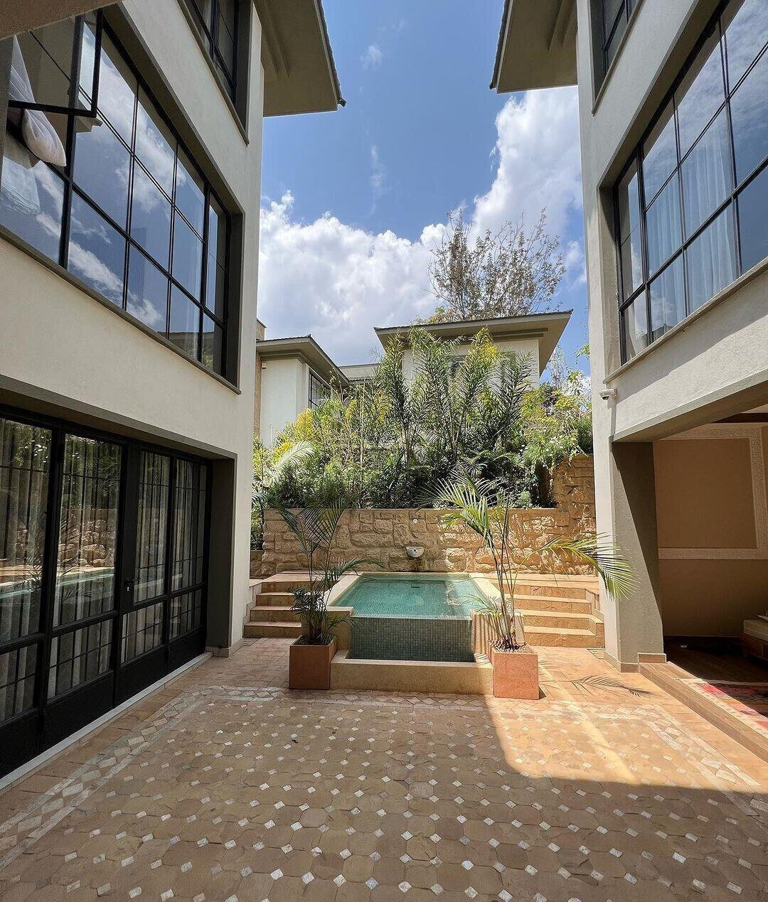 Moroccan-Style 4-Bed Villa with Private Pool & Hammam - Lavington