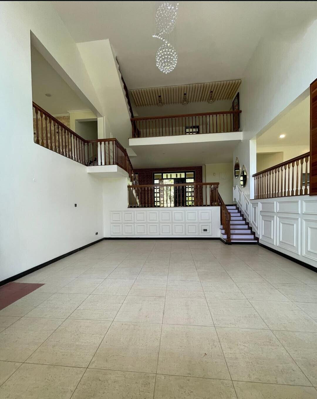 5-Ensuite Villa with Man-Made Dam & Clubhouse Pool – Karen