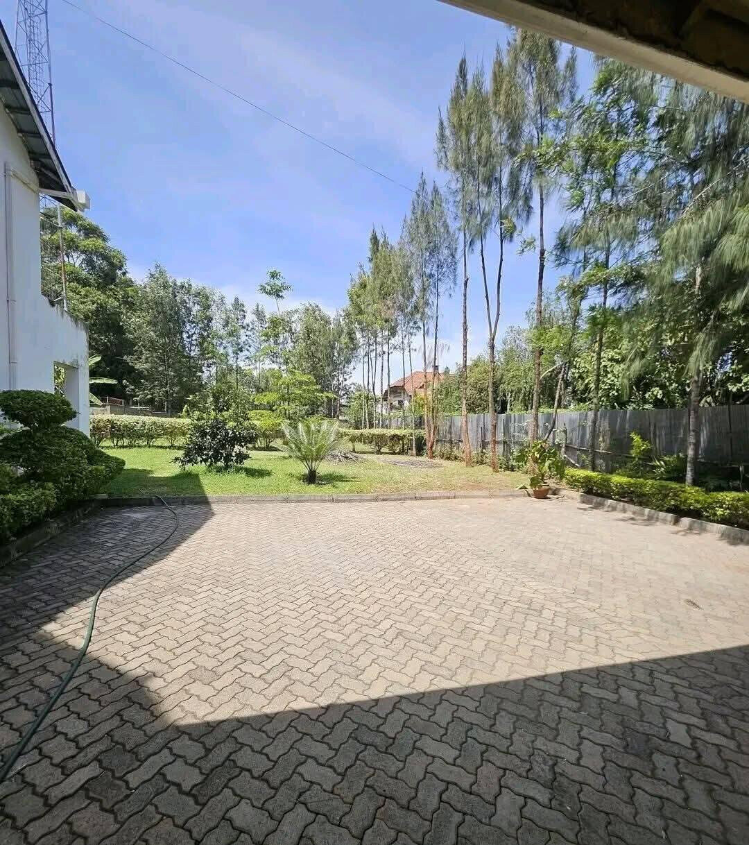 7-Ensuite Villa with Gym & DSQ – Karen Miotoni