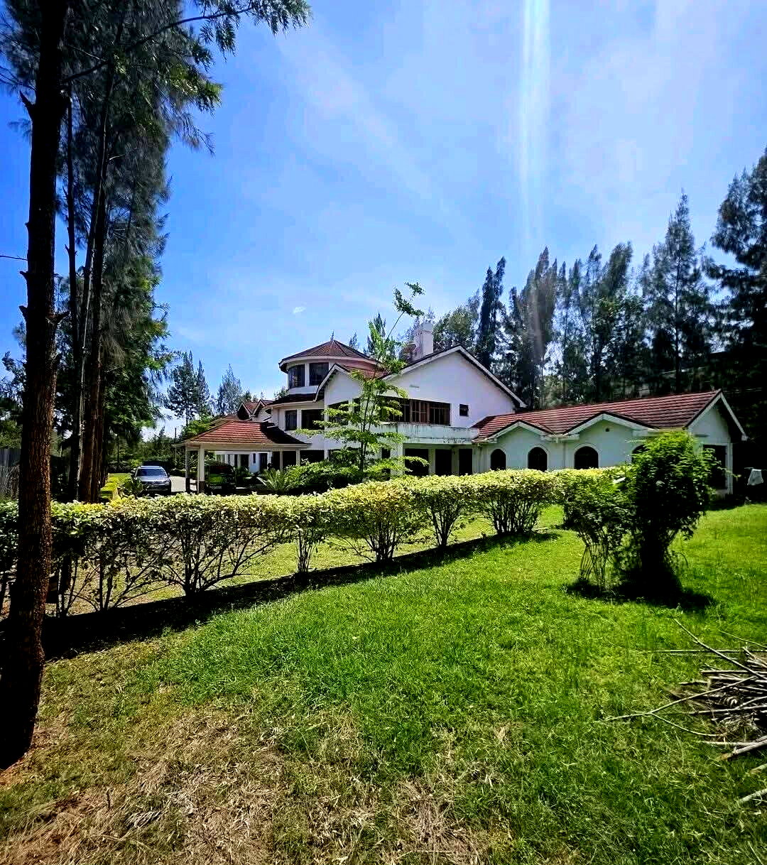 7-Ensuite Villa with Gym & DSQ – Karen Miotoni