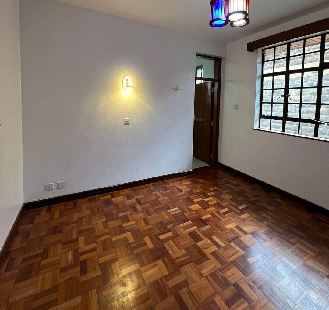 5BR All-Ensuite Townhouse with DSQ in Exclusive 6-Unit Gated Estate - Kileleshwa
